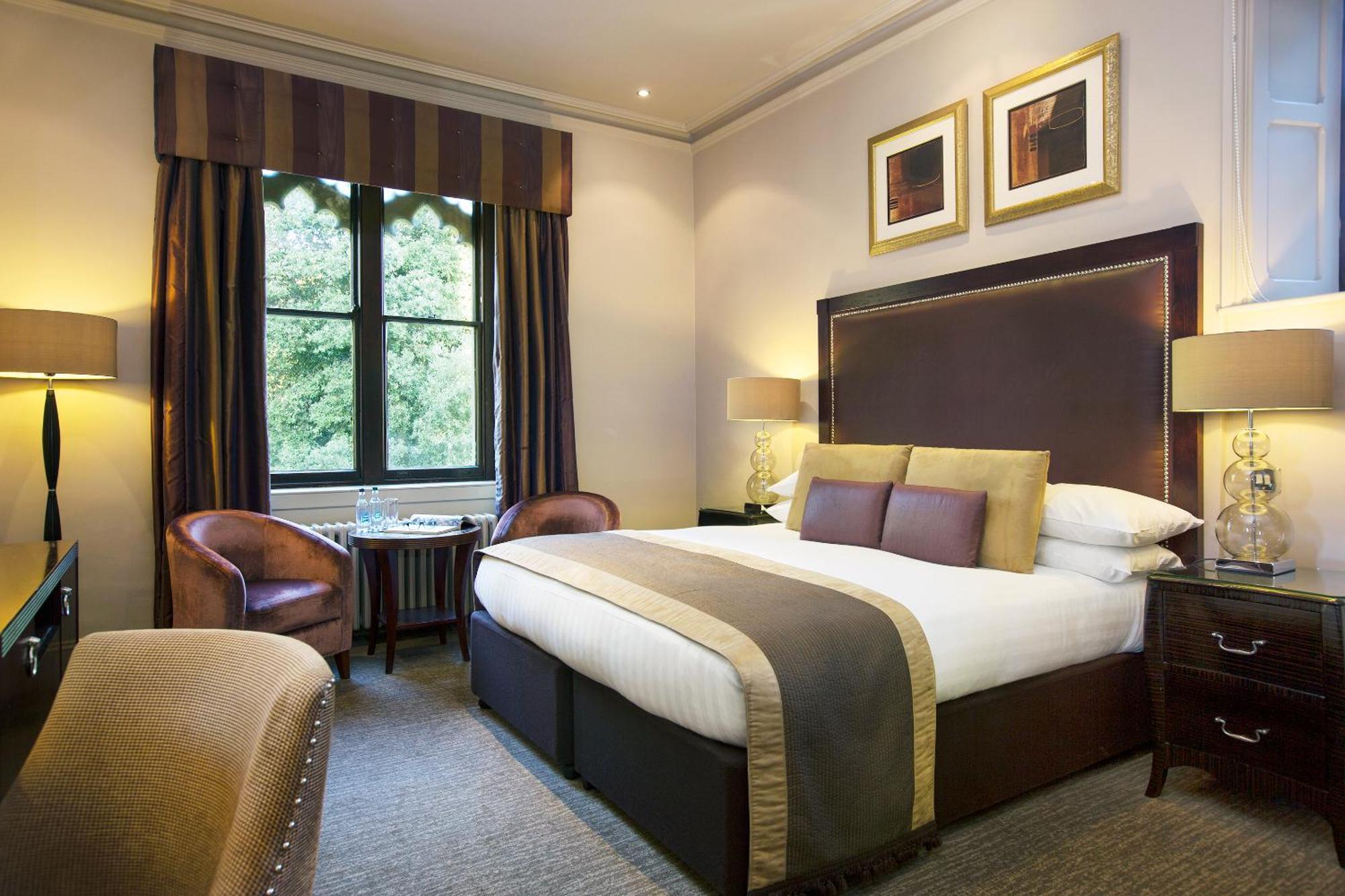 Nutfield Priory Hotel & Spa Redhill  Exterior photo