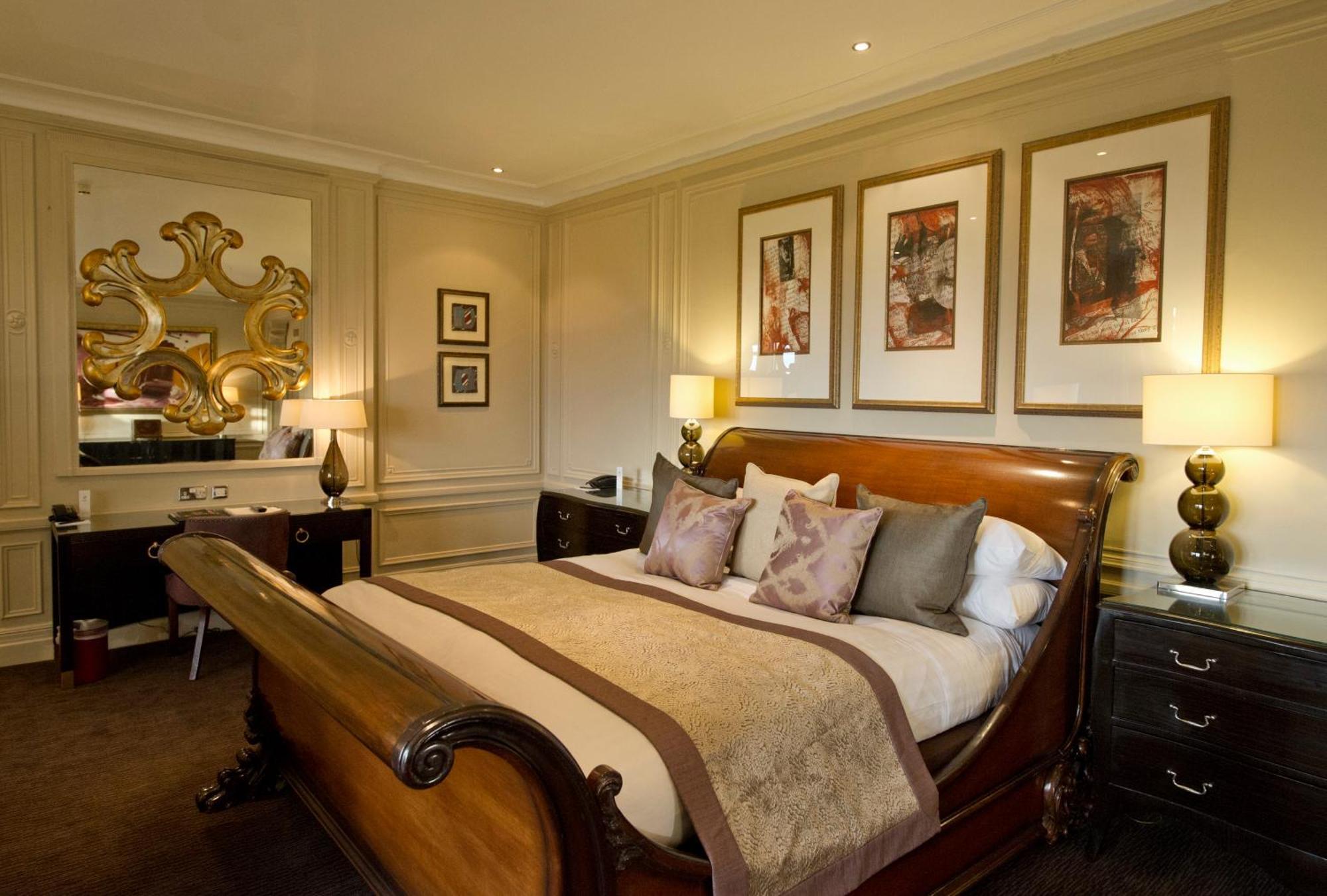Nutfield Priory Hotel & Spa Redhill  Exterior photo